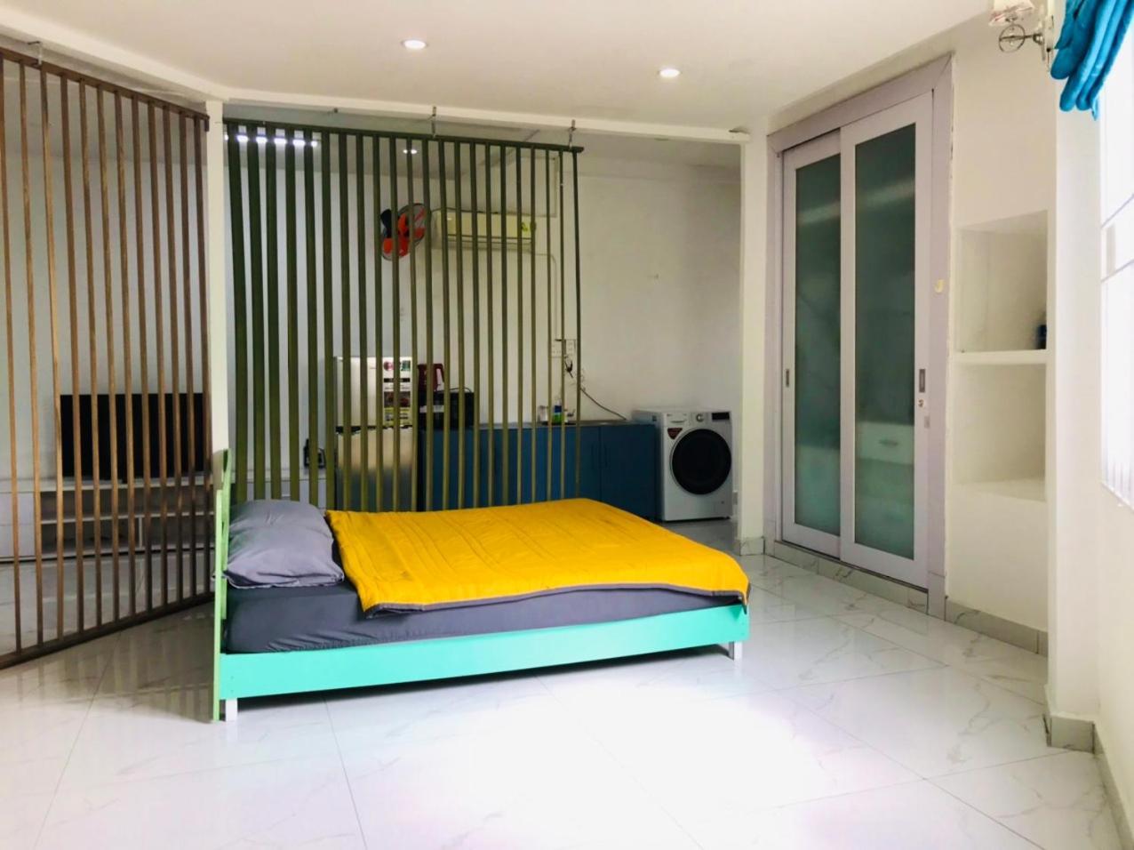 Nha Khach Ken Hotell Cà Mau Exteriör bild