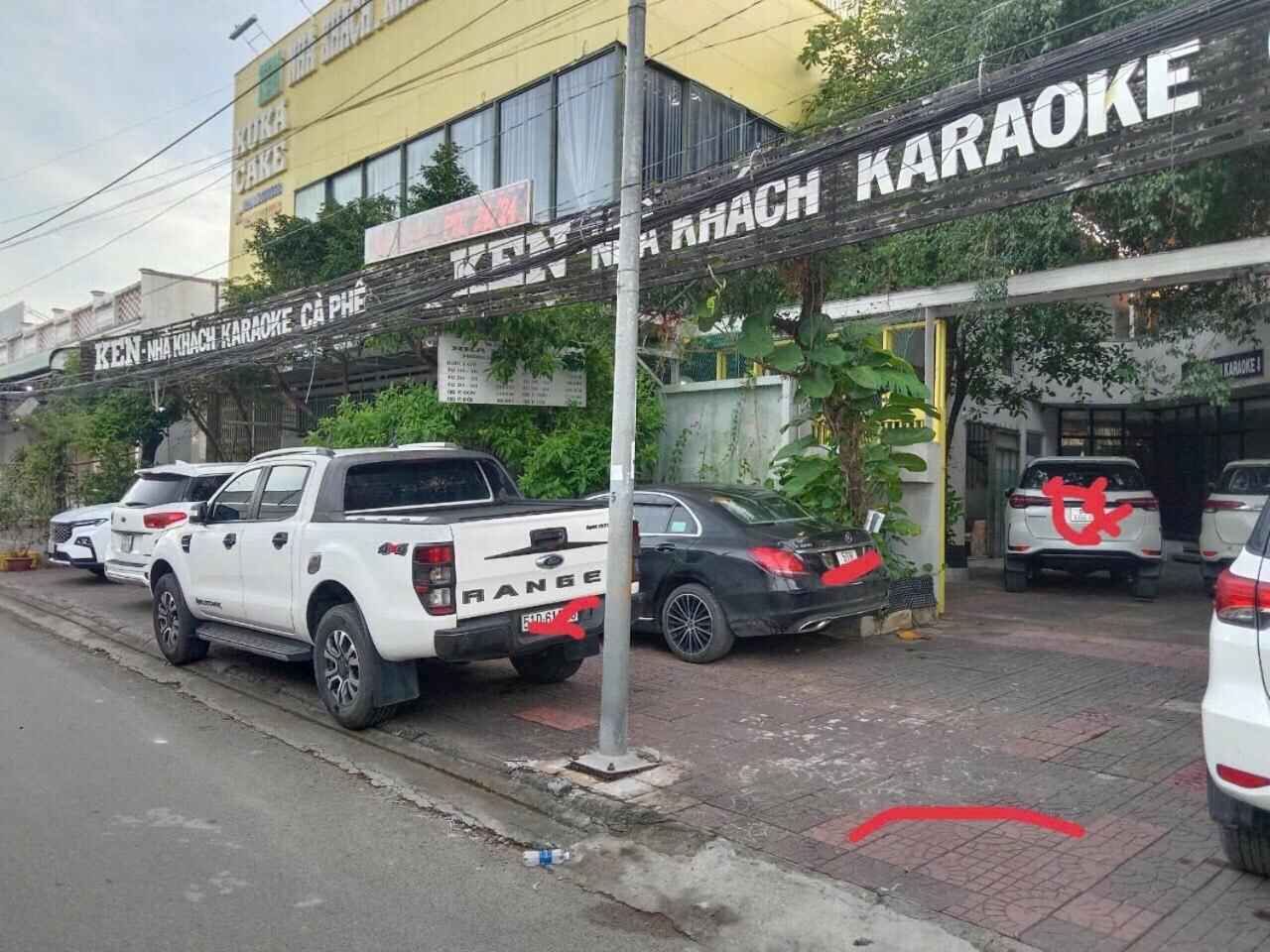 Nha Khach Ken Hotell Cà Mau Exteriör bild