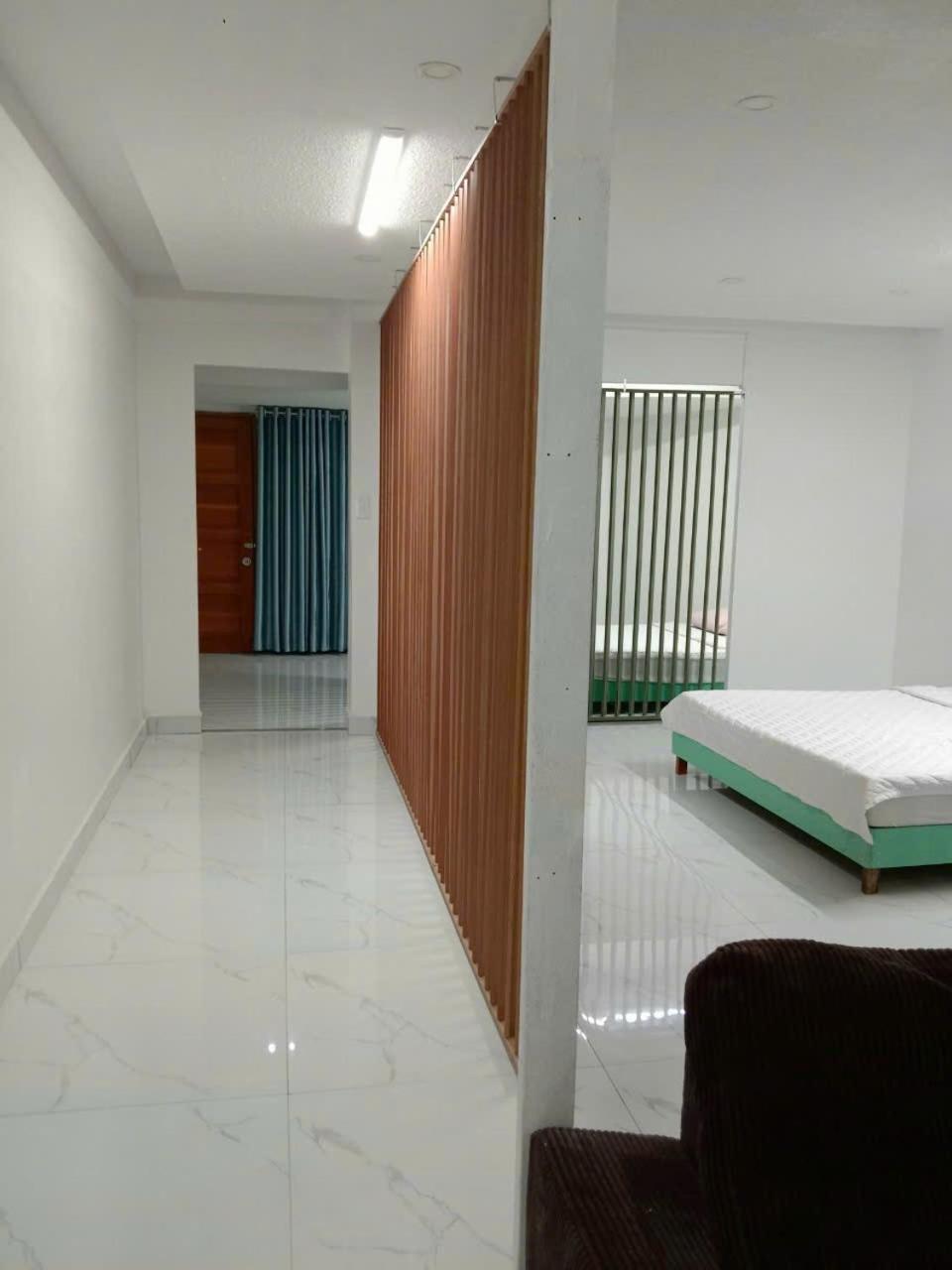 Nha Khach Ken Hotell Cà Mau Exteriör bild