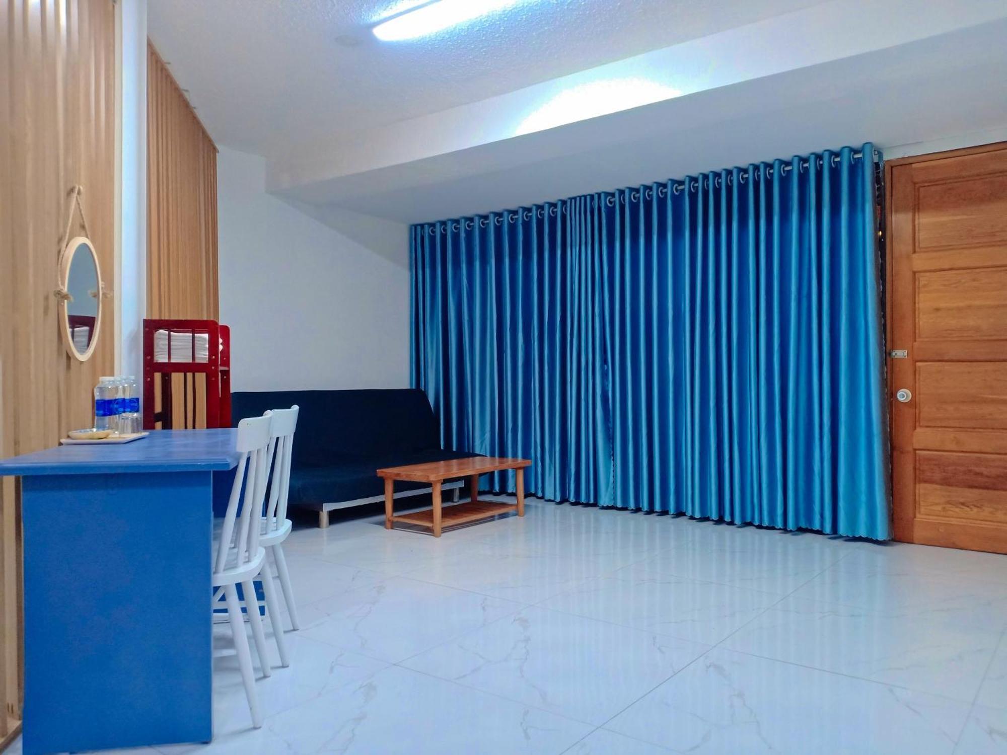 Nha Khach Ken Hotell Cà Mau Exteriör bild